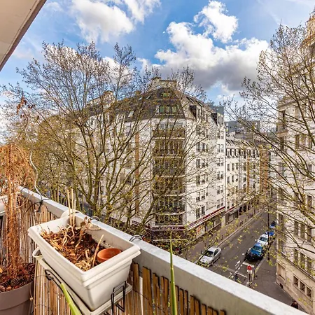 Guestready - High-rise Haven In The 20th Apartment