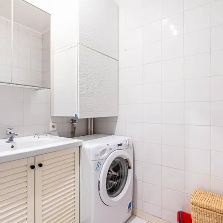 Guestready - High-rise Haven In The 20th Apartment *
